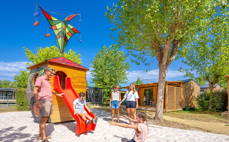 Camping-Bois-Joly-2027%20%2821%29_0.jpg