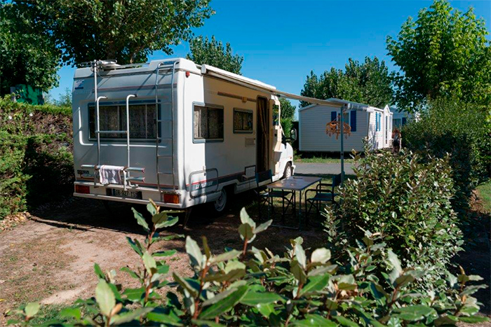 Emplacements pour camping-car dans un camping à Saint Jean de Monts